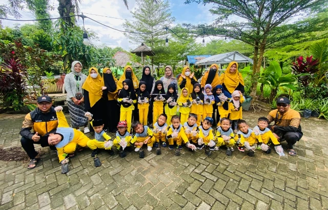 1747885426647-Fields Trip.webp