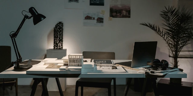 1744750790664-studio01