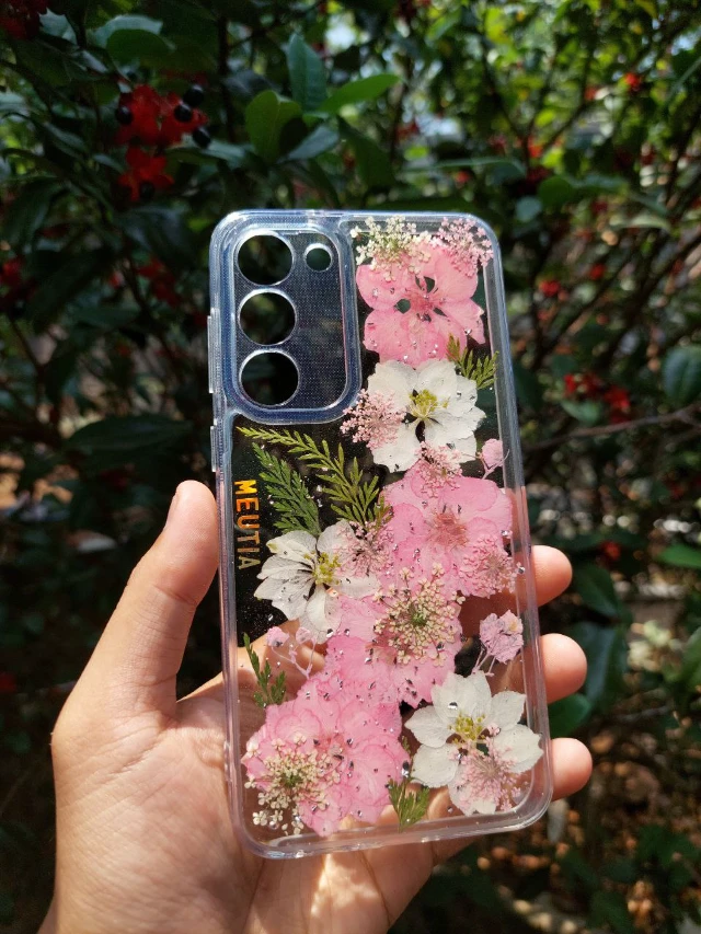 1720621705867-pink putih