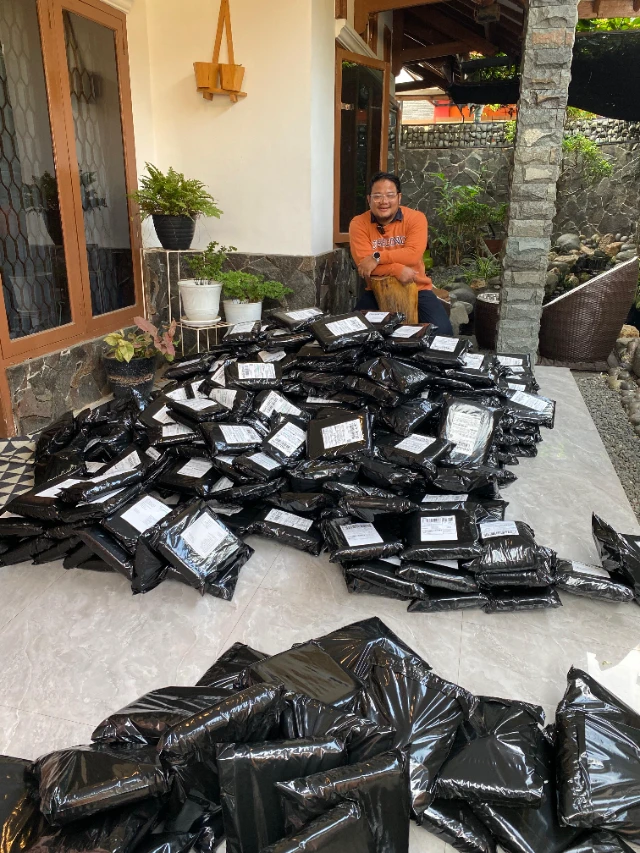 1741075729461-WhatsApp Image 2025-02-18 at 13.48.48.webp