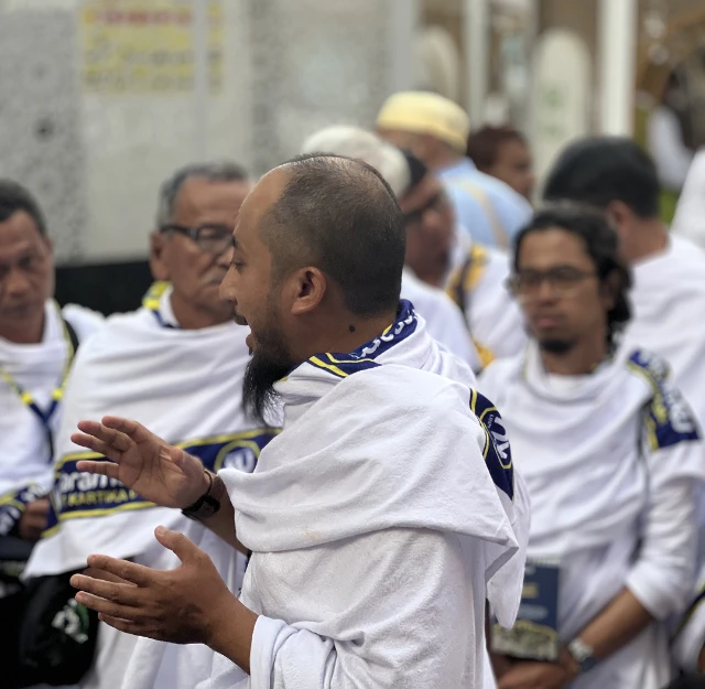 1747297400763-Background Image