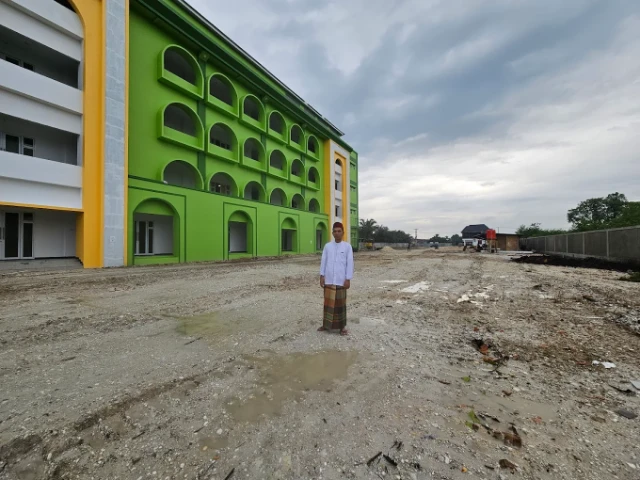 1746176448427-Mahad Az zahra