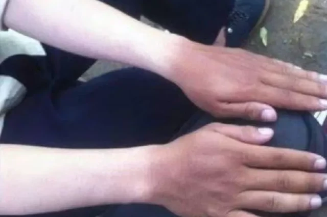 1750685080794-2612115938