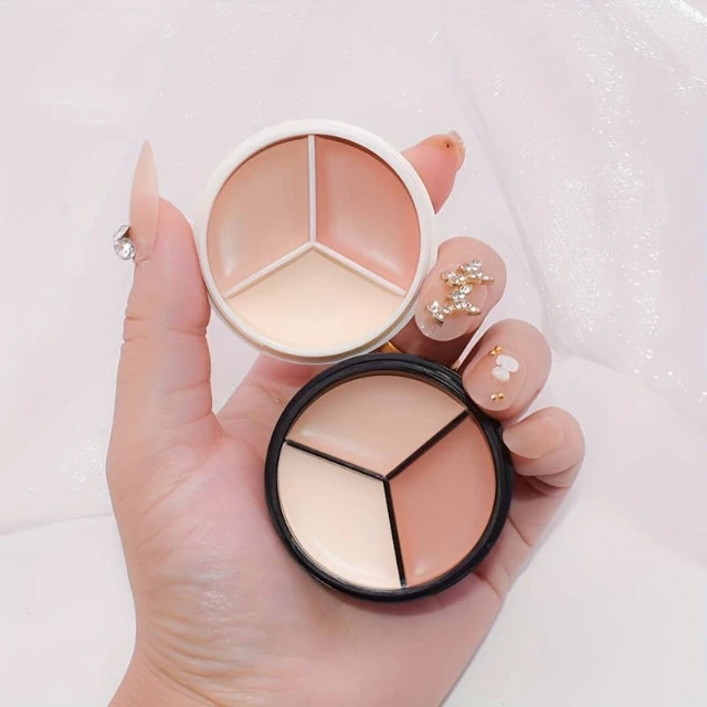 Concealer Makeup