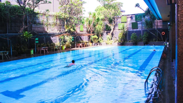 1757740574918-swimming pool 3.webp