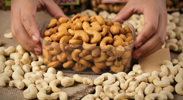 1761268368430-Whisk_1bac22011c5e2cead14443b59b9fab9adr