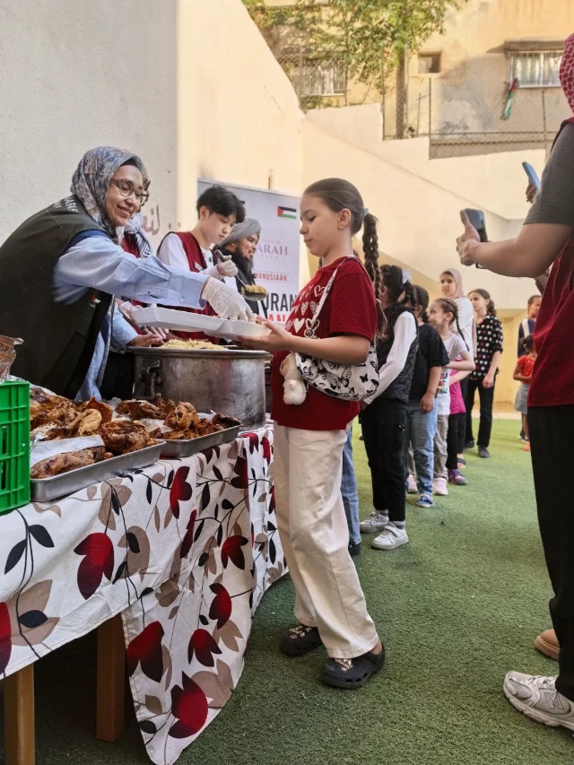 1761286973617-makanan siap saji 2.webp