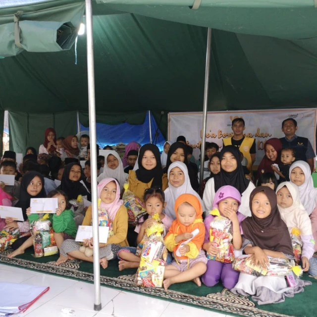 1763030085354-santunan yatim dhuafa berbagi sarapan.webp