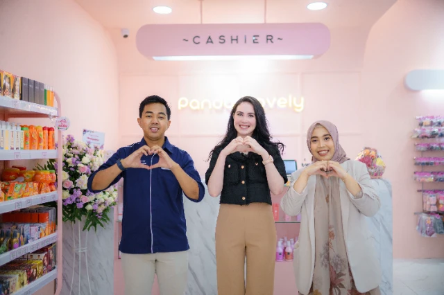 1764229880173-KLK01081