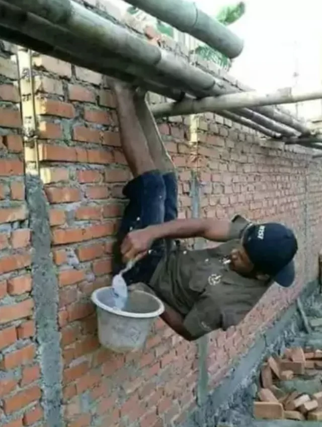 1766734125184-cara-kerja-ekstrem-kuli-bangunan-