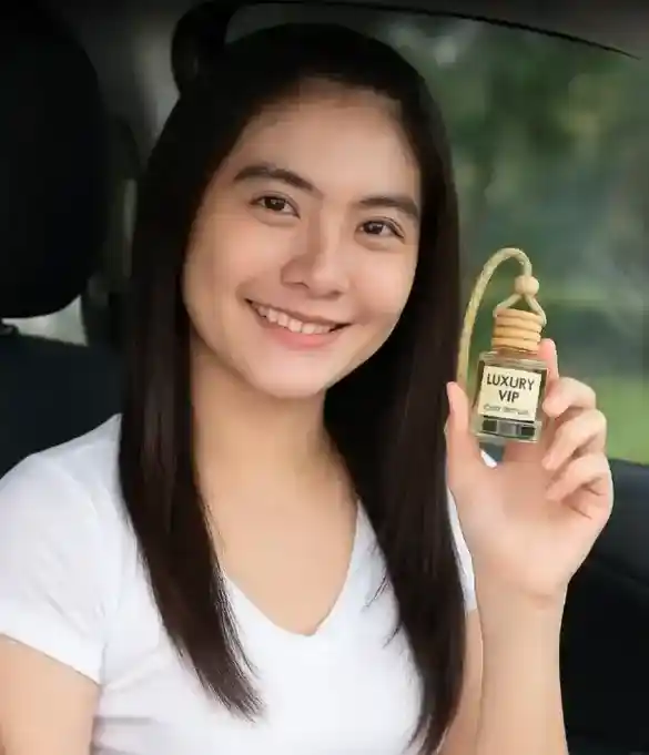 1769774975860-gambarwanitapegangparfummobilluxuryvip-ezgif.com-optiwebp