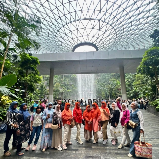 1771614399798-Foto Grup Jewel Changi