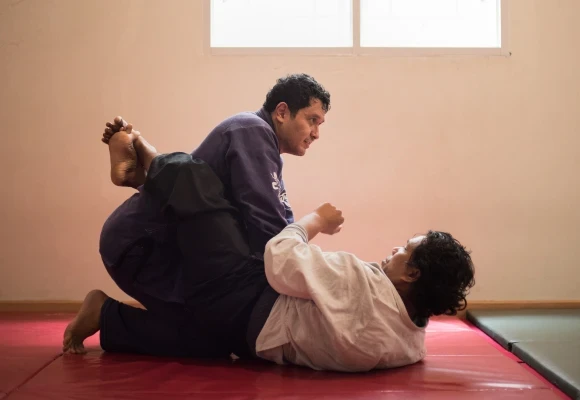 1772783281984-1770404340766-self-defense