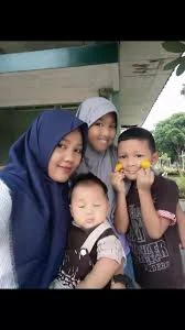 Pembeli 4