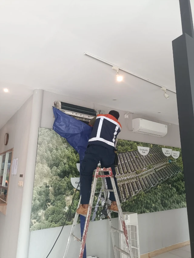 1775639449410-WhatsApp Image 2025-10-28 at 17.28.41 (4)